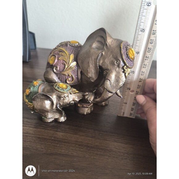 Alabastre European Style" Elephant & Baby Figurine - Picture 12 of 13